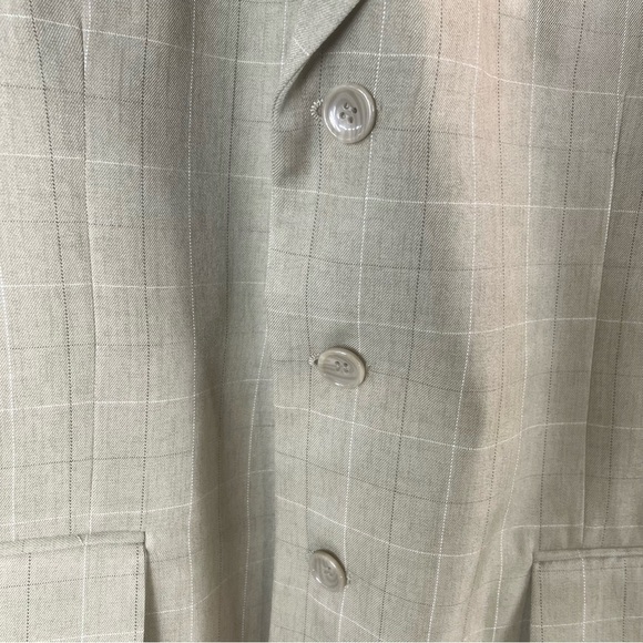 J. Vital 2piece suit size 42R top and 42R/ 35W
bottom Men's Tan Blazer - Picture 5 of 17